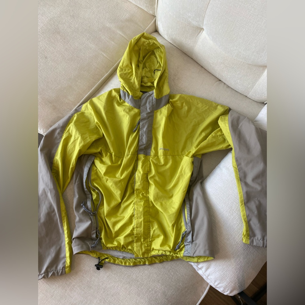 Patagonia Lime Green Women’s Windbreaker Size Small